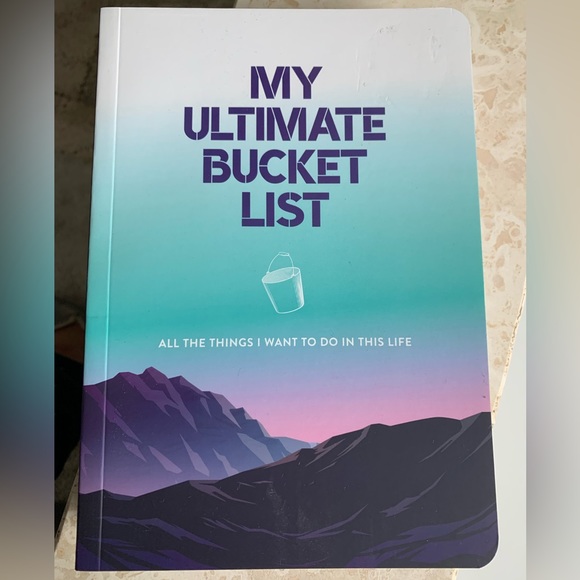 My Ultimate Bucket List Prompted Journal - Picture 1 of 2